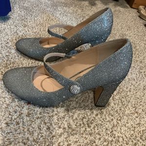 Nina ladies shoes size 9.5